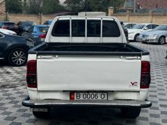 Сүрөт унаа Toyota Hilux