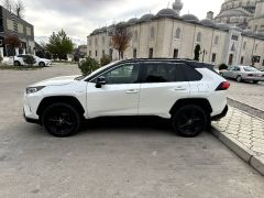 Photo of the vehicle Toyota RAV4