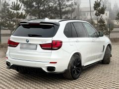 Photo of the vehicle BMW X5