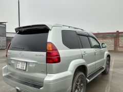 Photo of the vehicle Lexus GX