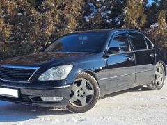 Photo of the vehicle Lexus LS