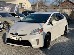 Фото авто Toyota Prius