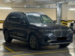 Фото авто BMW X7