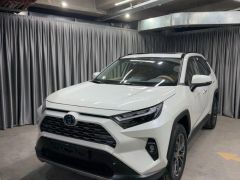 Сүрөт унаа Toyota RAV4