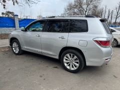 Photo of the vehicle Toyota Highlander