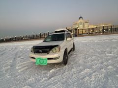 Photo of the vehicle Lexus GX