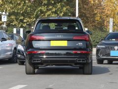 Photo of the vehicle Audi Q5