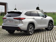 Сүрөт унаа Toyota Highlander