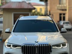 Сүрөт унаа BMW X7