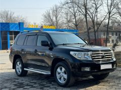 Photo of the vehicle Toyota Land Cruiser