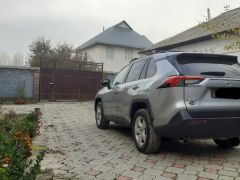 Сүрөт унаа Toyota RAV4