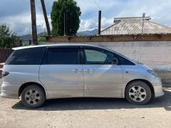 Фото авто Toyota Estima