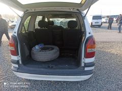 Photo of the vehicle Opel Zafira