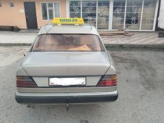 Сүрөт унаа Mercedes-Benz W124