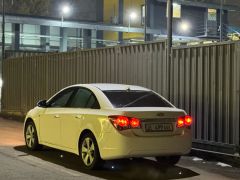 Photo of the vehicle Chevrolet Cruze