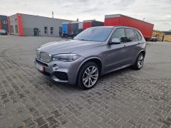 Photo of the vehicle BMW X5