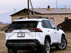 Сүрөт унаа Toyota RAV4