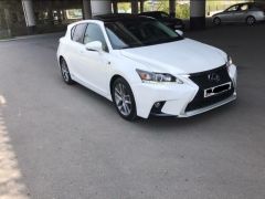 Photo of the vehicle Lexus CT