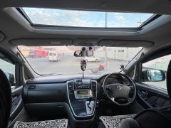 Сүрөт унаа Toyota Alphard