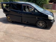 Сүрөт унаа Nissan Serena