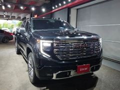 Сүрөт унаа GMC Sierra