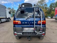 Сүрөт унаа Mitsubishi Delica