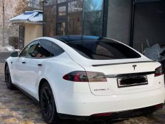 Photo of the vehicle Tesla Model S