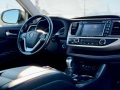 Сүрөт унаа Toyota Highlander