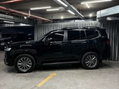 Photo of the vehicle Toyota Land Cruiser