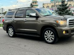 Сүрөт унаа Toyota Sequoia