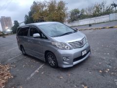 Сүрөт унаа Toyota Alphard