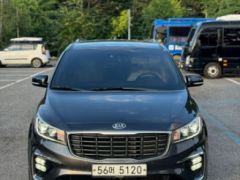 Фото авто Kia Carnival