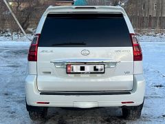 Photo of the vehicle Lexus GX