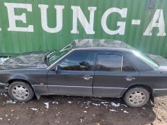 Сүрөт унаа Mercedes-Benz W124