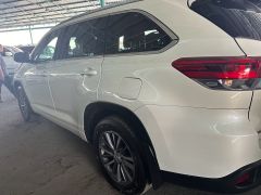 Сүрөт унаа Toyota Highlander