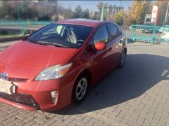 Фото авто Toyota Prius