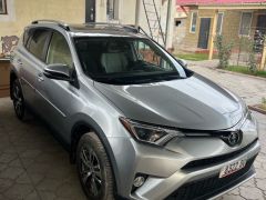 Сүрөт унаа Toyota RAV4