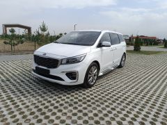 Photo of the vehicle Kia Carnival