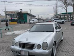 Photo of the vehicle Mercedes-Benz E-Класс