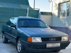 Photo of the vehicle Audi 100