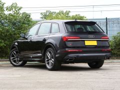 Сүрөт унаа Audi Q7