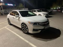 Photo of the vehicle Honda Accord