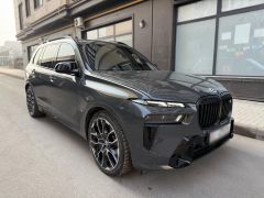 Photo of the vehicle BMW X7