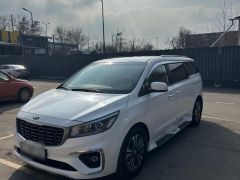 Photo of the vehicle Kia Carnival