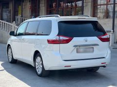 Сүрөт унаа Toyota Sienna