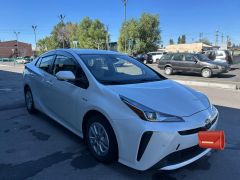 Сүрөт унаа Toyota Prius