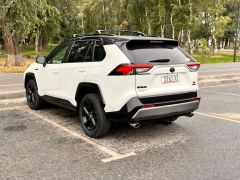 Сүрөт унаа Toyota RAV4