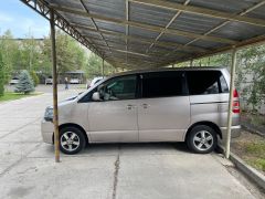 Фото авто Toyota Noah