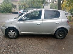 Сүрөт унаа Toyota Vitz