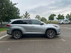 Сүрөт унаа Toyota Highlander